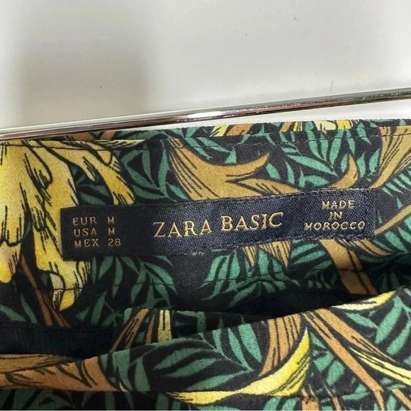 ZARA Women’s Tropical Print High Rise Ankle Pants Size Medium - Picture 4 of 9